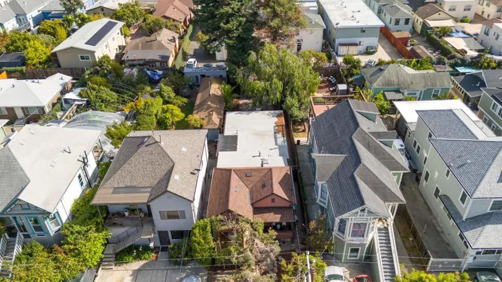 1057 47th Street Emeryville, CA 94608