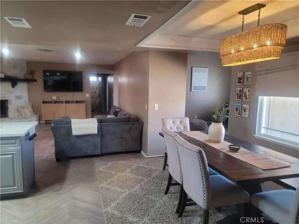 20061 Seneca Apple Valley, CA 92307