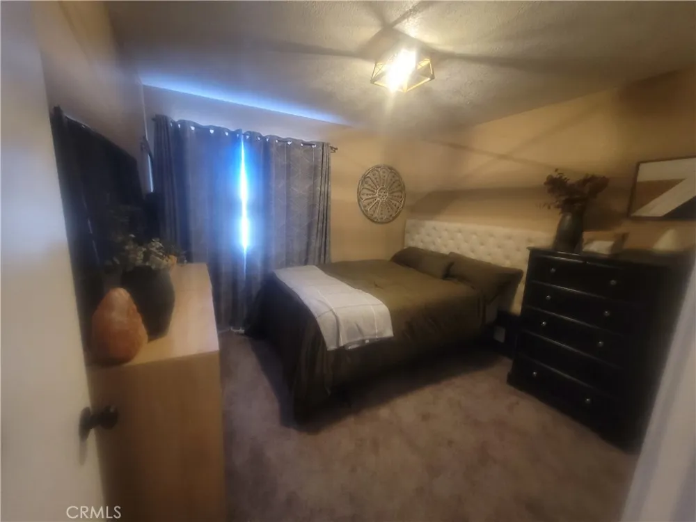 20061 Seneca Apple Valley, CA 92307