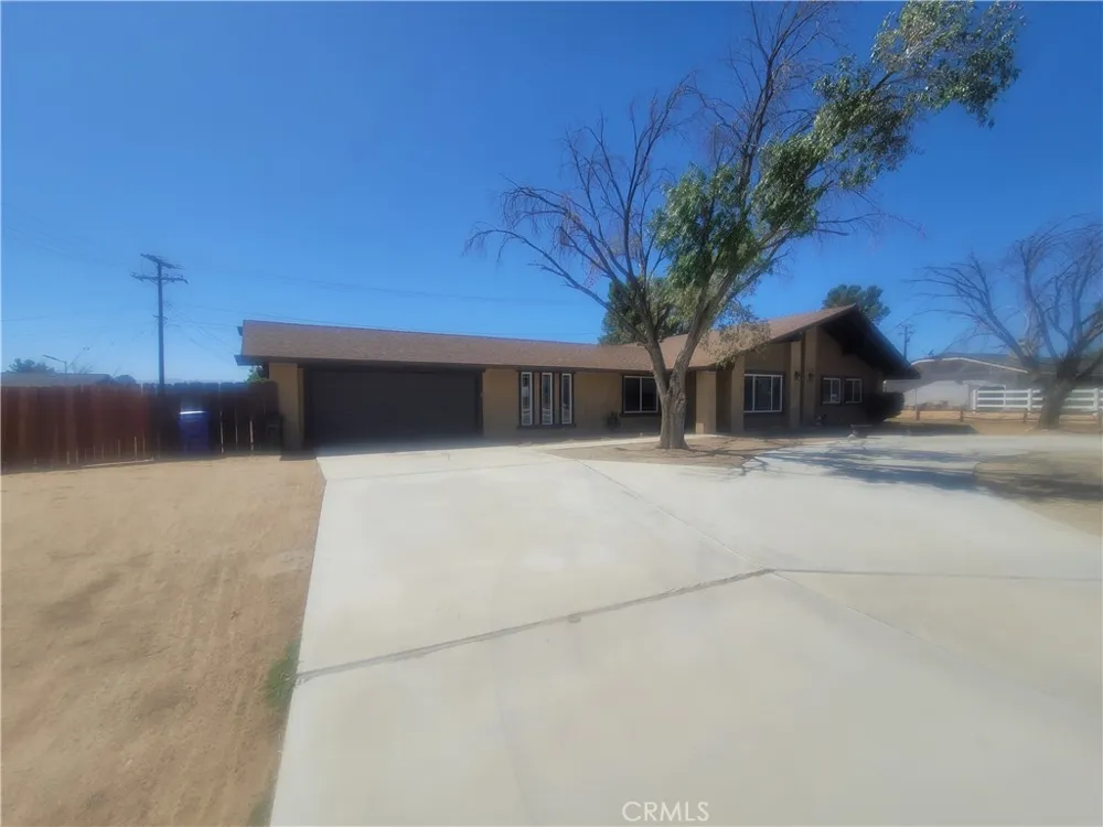 20061 Seneca Apple Valley, CA 92307