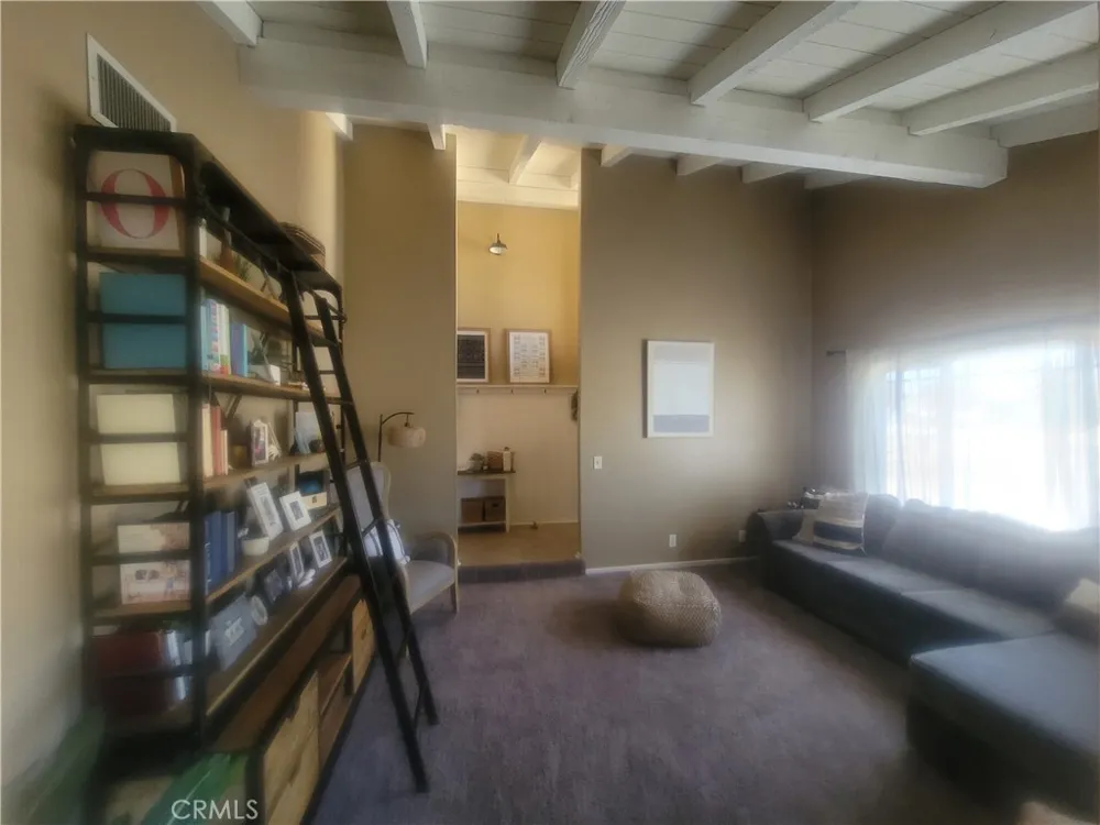 20061 Seneca Apple Valley, CA 92307