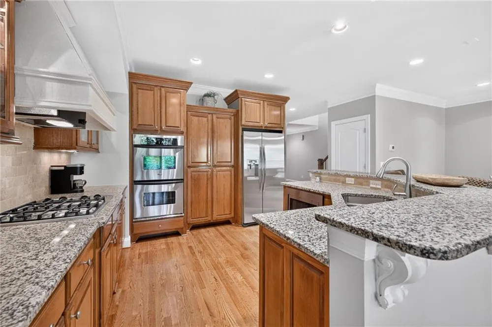 2640 Long Pointe Roswell, GA 30076