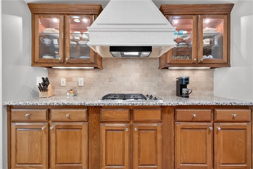 2640 Long Pointe Roswell, GA 30076