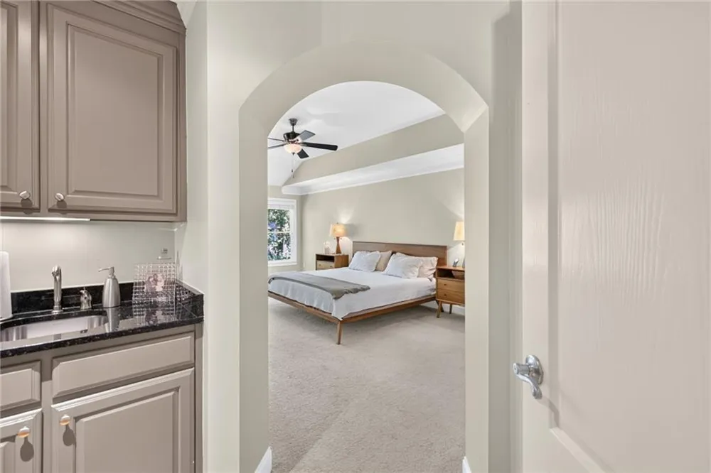 2640 Long Pointe Roswell, GA 30076