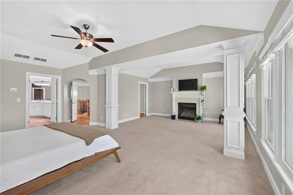 2640 Long Pointe Roswell, GA 30076