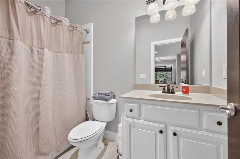 2640 Long Pointe Roswell, GA 30076