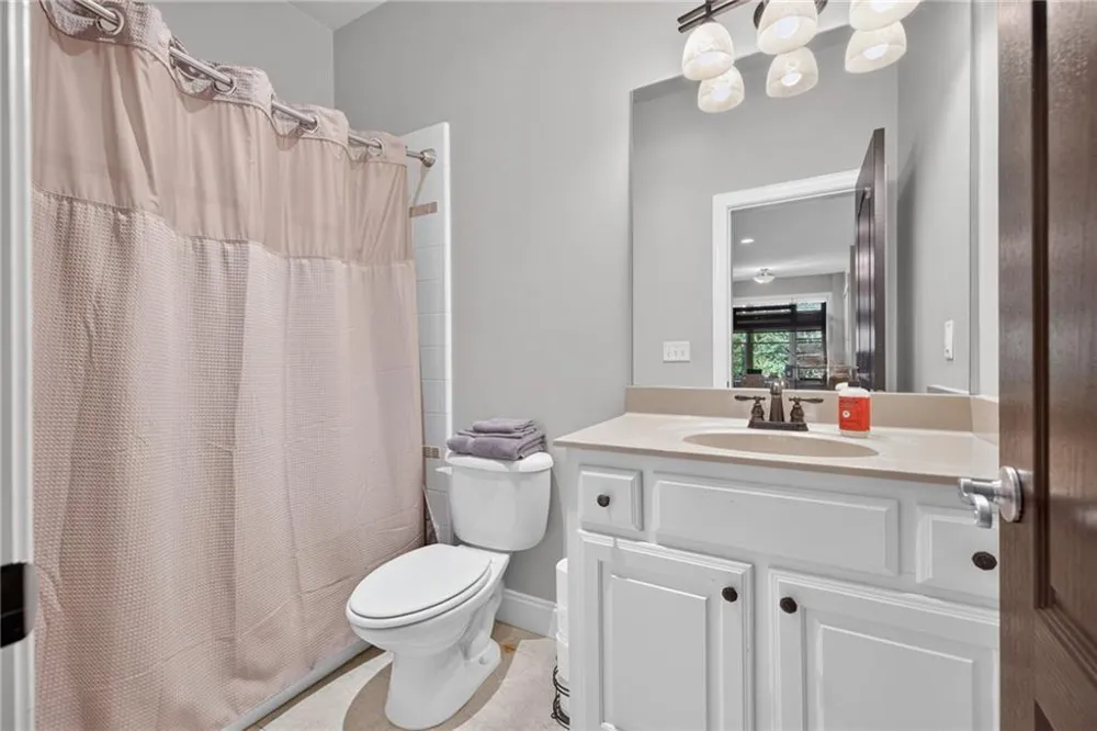2640 Long Pointe Roswell, GA 30076