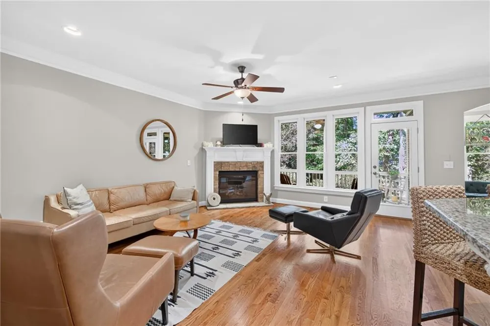 2640 Long Pointe Roswell, GA 30076