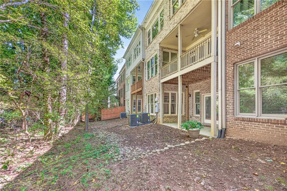 2640 Long Pointe Roswell, GA 30076