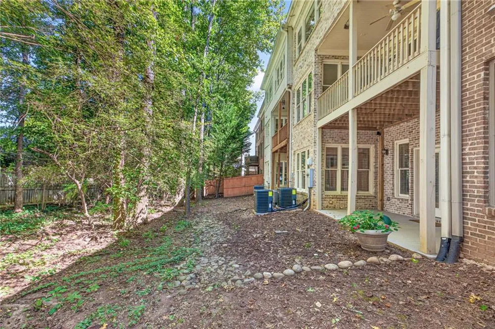 2640 Long Pointe Roswell, GA 30076