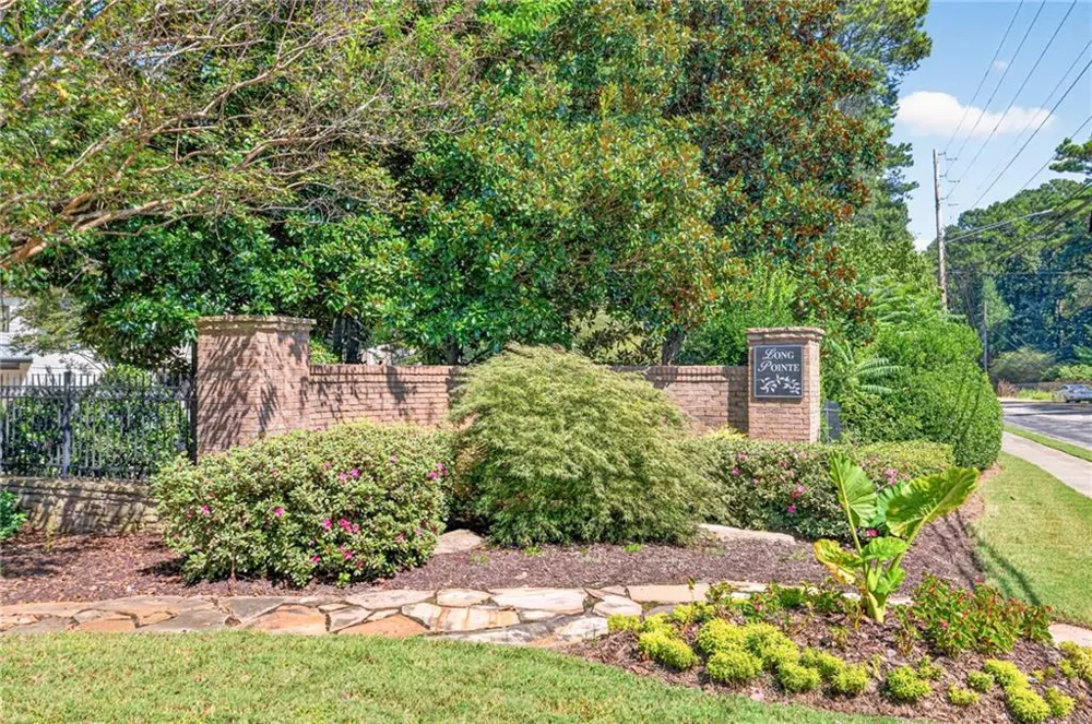 2640 Long Pointe Roswell, GA 30076