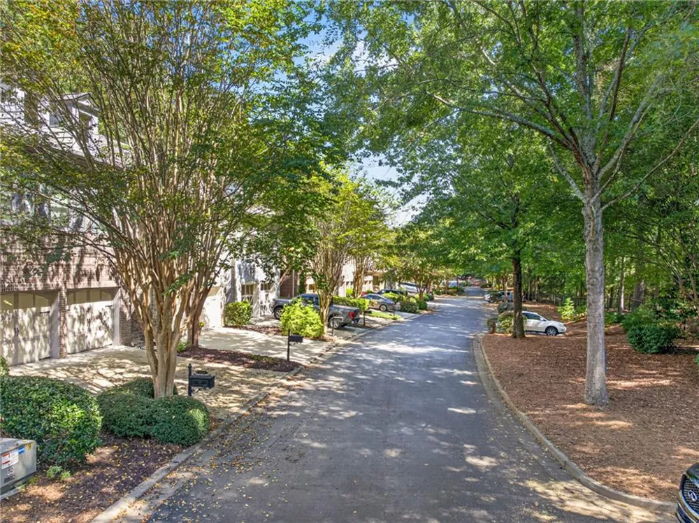 2640 Long Pointe Roswell, GA 30076