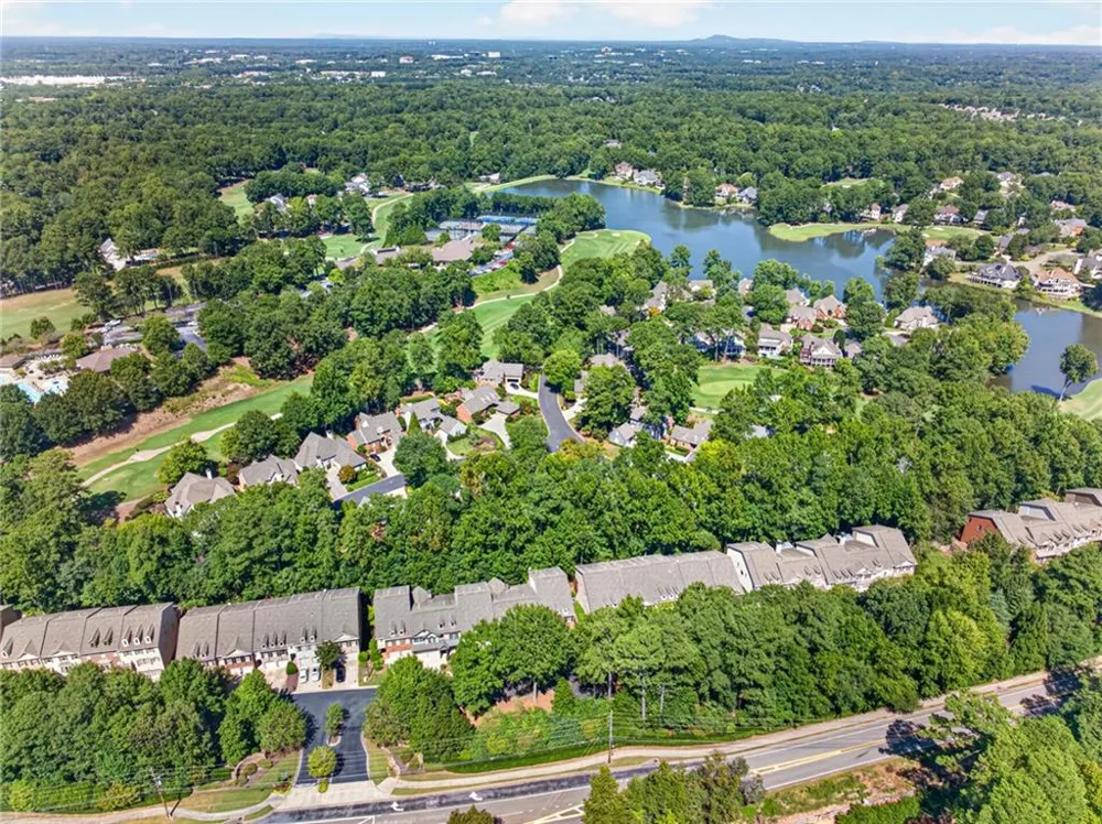 2640 Long Pointe Roswell, GA 30076
