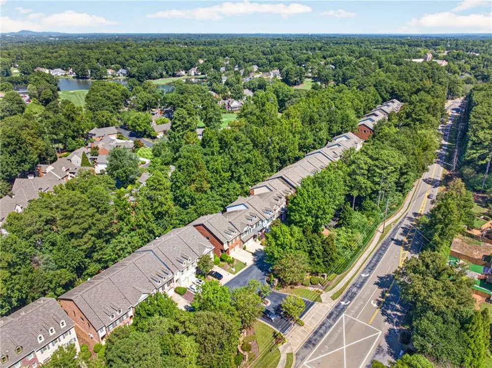 2640 Long Pointe Roswell, GA 30076