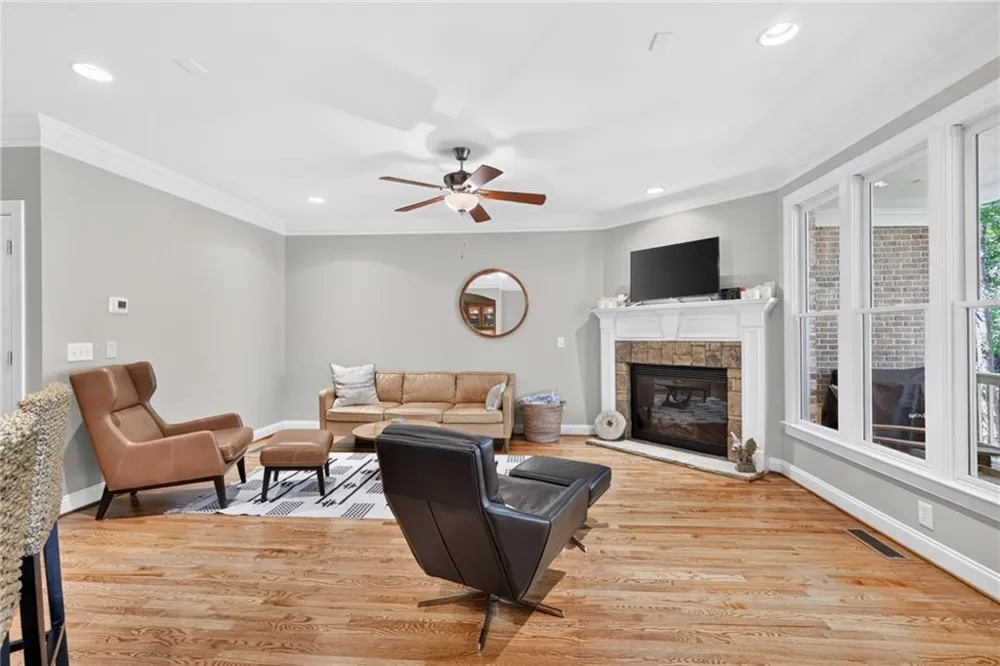 2640 Long Pointe Roswell, GA 30076