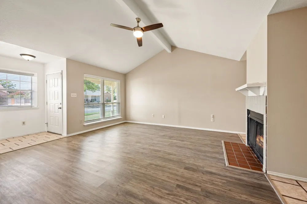 3002 Clover Lane Euless, TX 76039