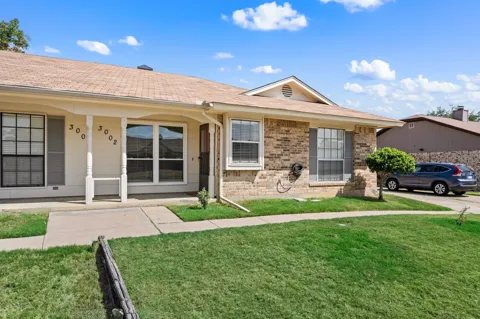 3002 Clover Lane