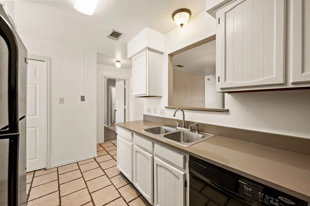 3002 Clover Lane Euless, TX 76039