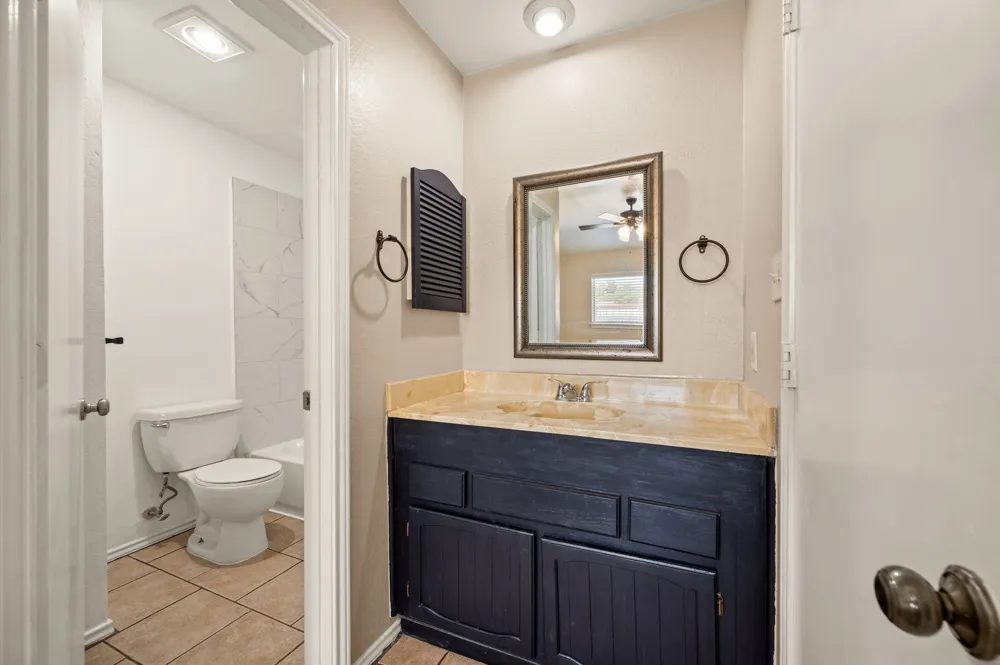 3002 Clover Lane Euless, TX 76039
