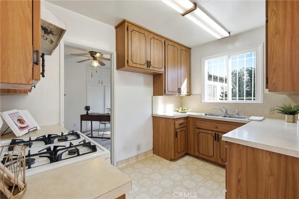 4264 Sanborn Avenue Lynwood, CA 90262
