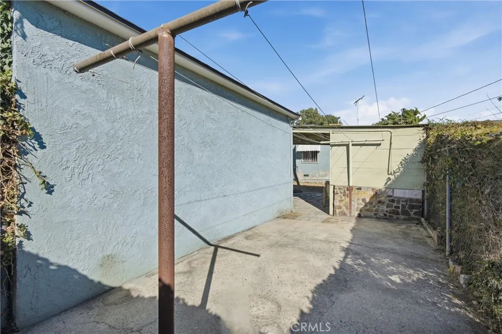 4264 Sanborn Avenue Lynwood, CA 90262