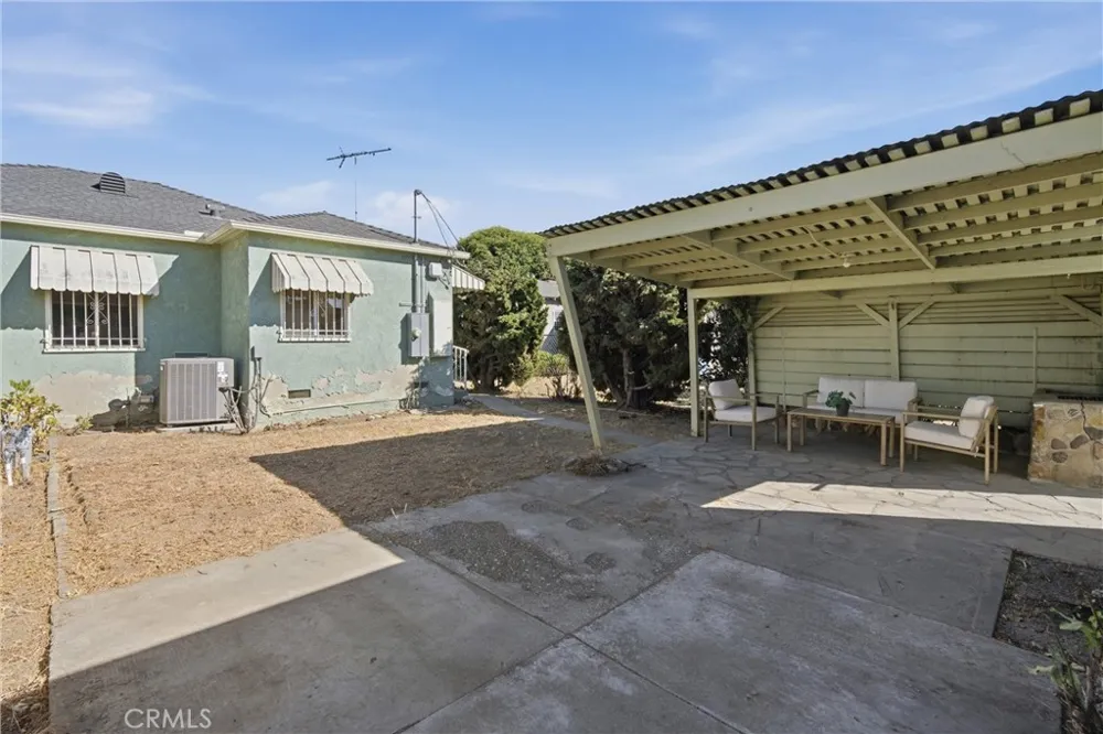 4264 Sanborn Avenue Lynwood, CA 90262