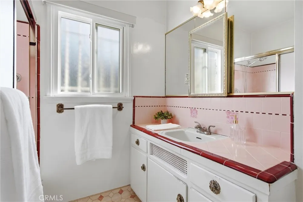 4264 Sanborn Avenue Lynwood, CA 90262