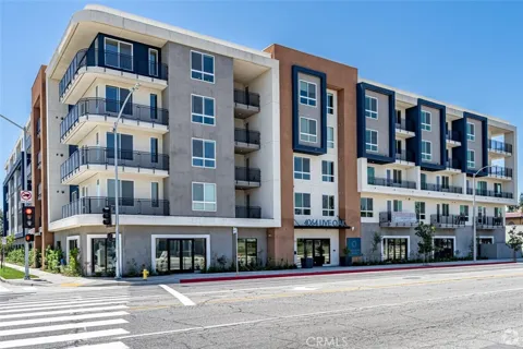 4064 Live Oak #314