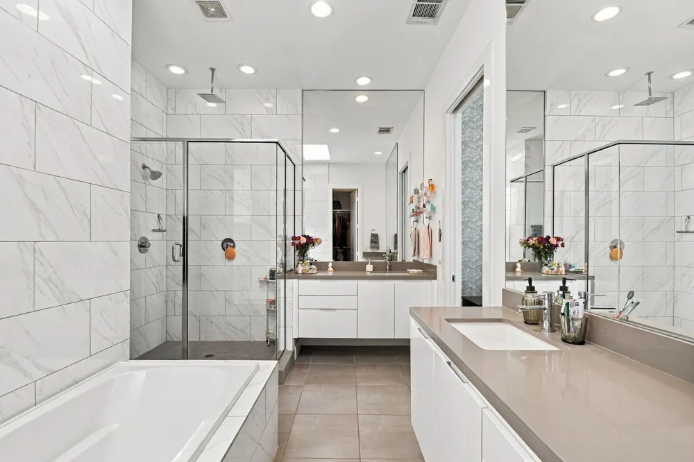 1156 W 19th Street Houston, TX 77008