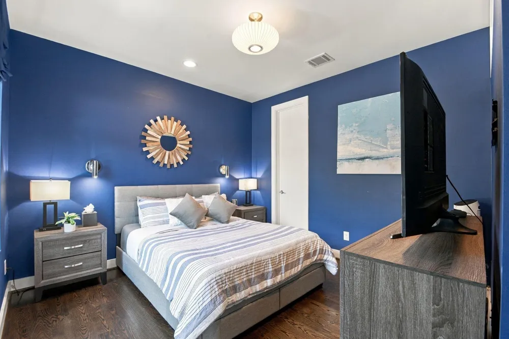 1156 W 19th Street Houston, TX 77008