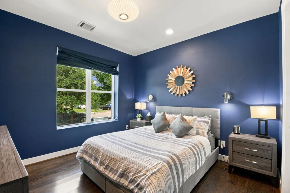 1156 W 19th Street Houston, TX 77008