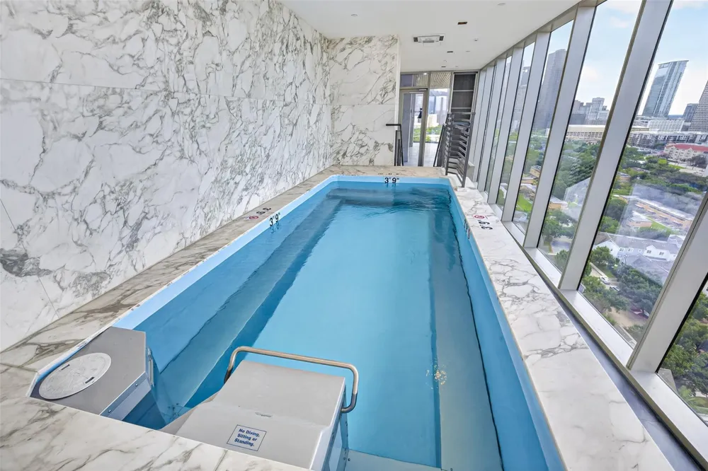 1711 Allen Parkway #1703 Houston, TX 77019