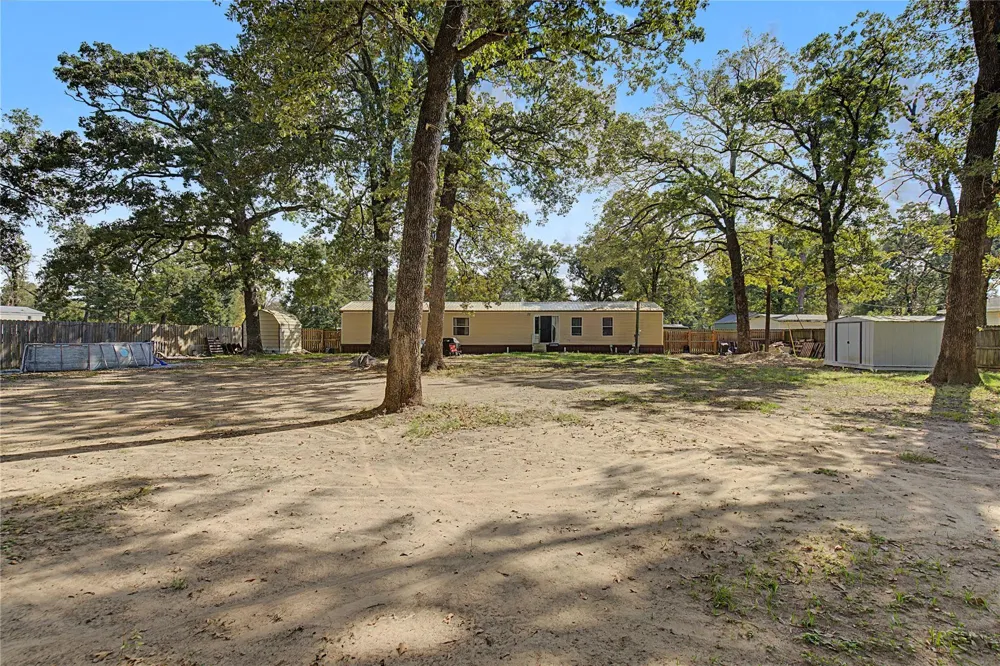 179 County Road 3105 Crockett, TX 75835