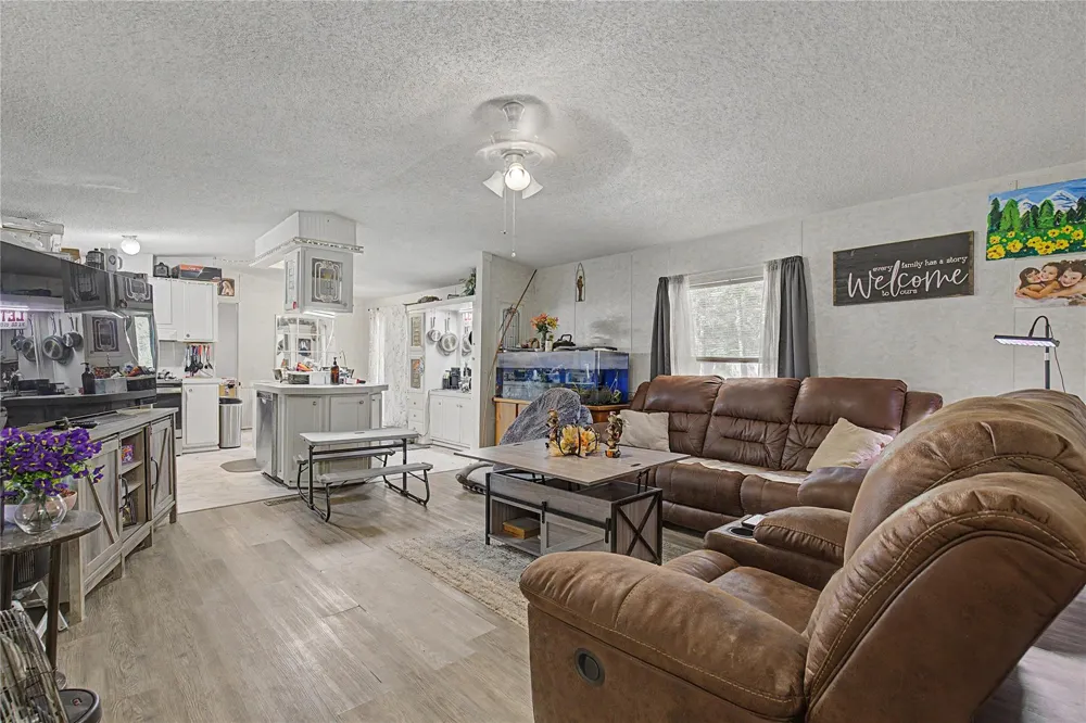 179 County Road 3105 Crockett, TX 75835