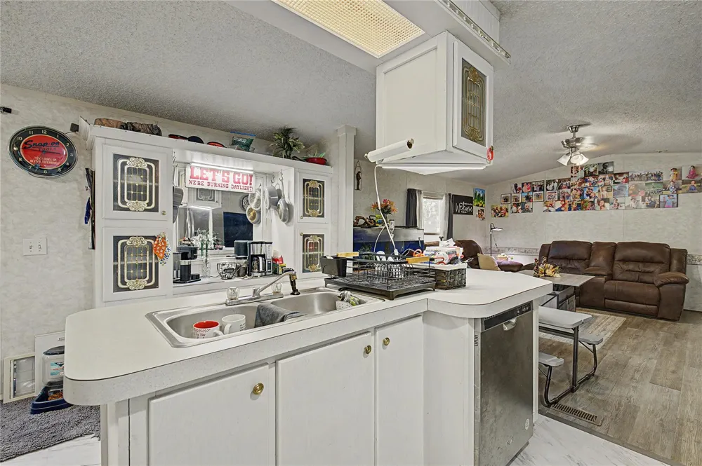 179 County Road 3105 Crockett, TX 75835