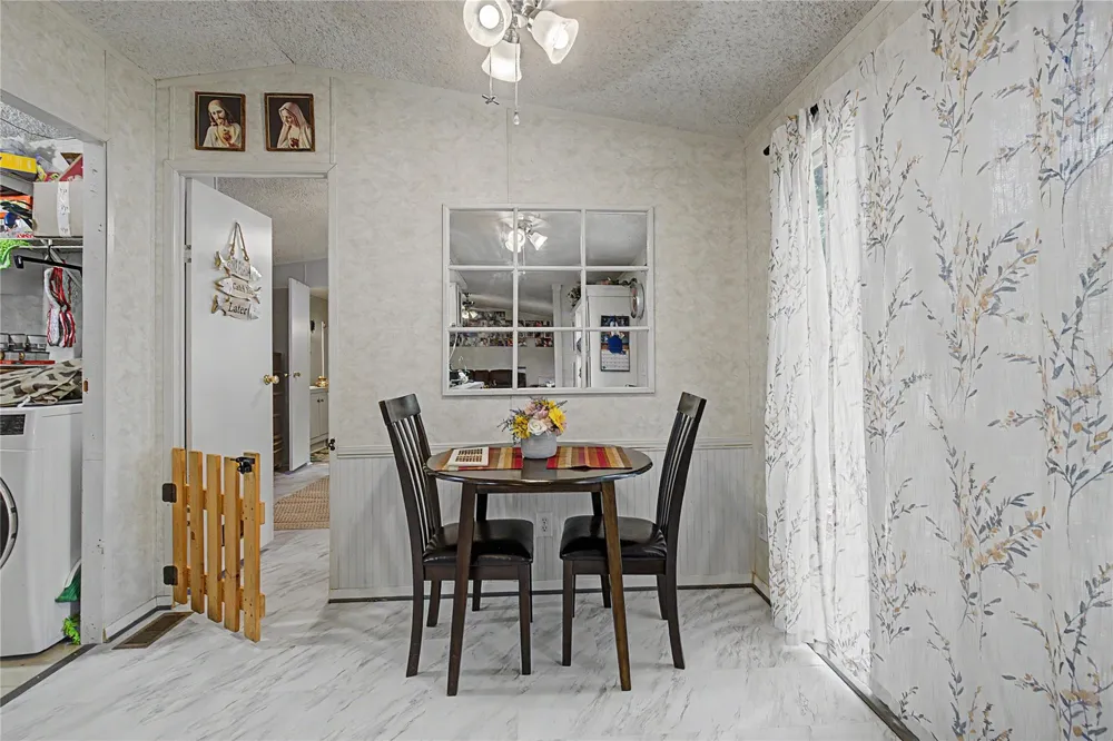 179 County Road 3105 Crockett, TX 75835