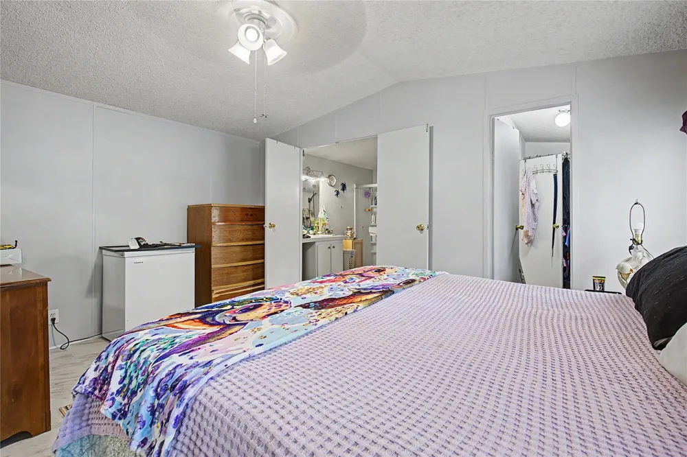 179 County Road 3105 Crockett, TX 75835