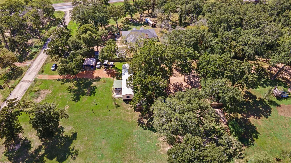 179 County Road 3105 Crockett, TX 75835
