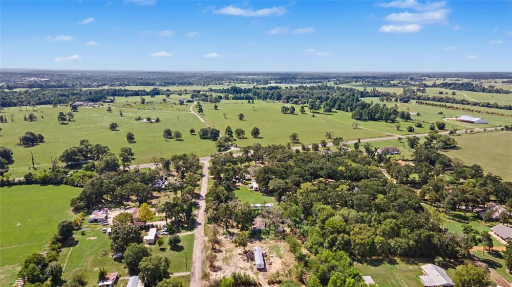 179 County Road 3105 Crockett, TX 75835