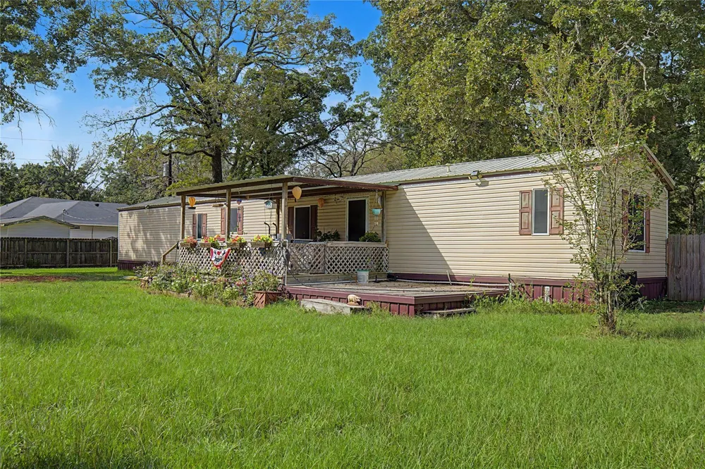 179 County Road 3105 Crockett, TX 75835