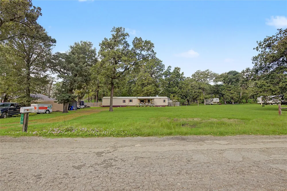 179 County Road 3105 Crockett, TX 75835