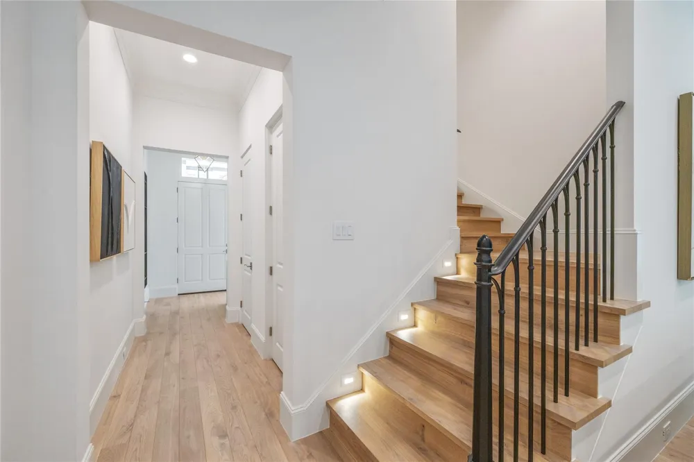 7 Wentworth Gate Path Houston, TX 77027