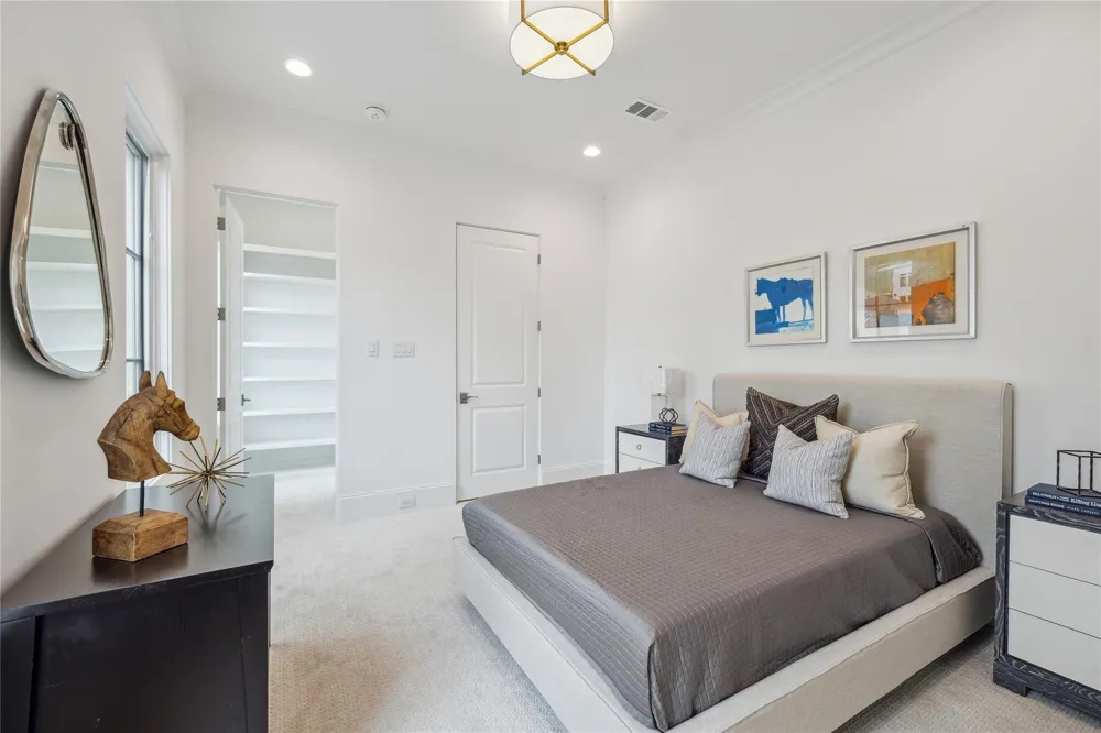 7 Wentworth Gate Path Houston, TX 77027