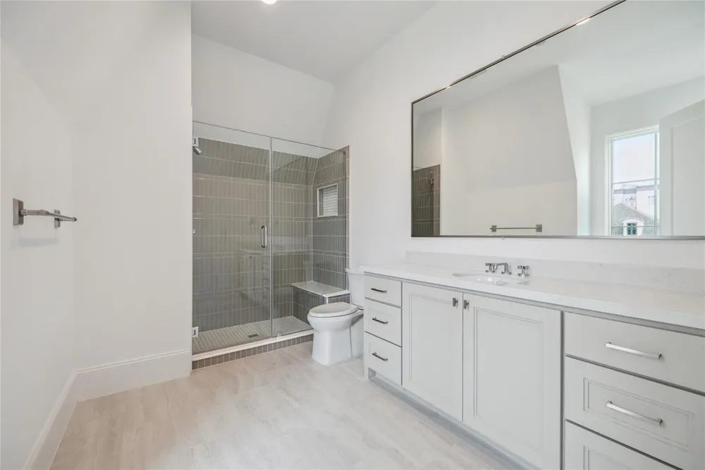 7 Wentworth Gate Path Houston, TX 77027