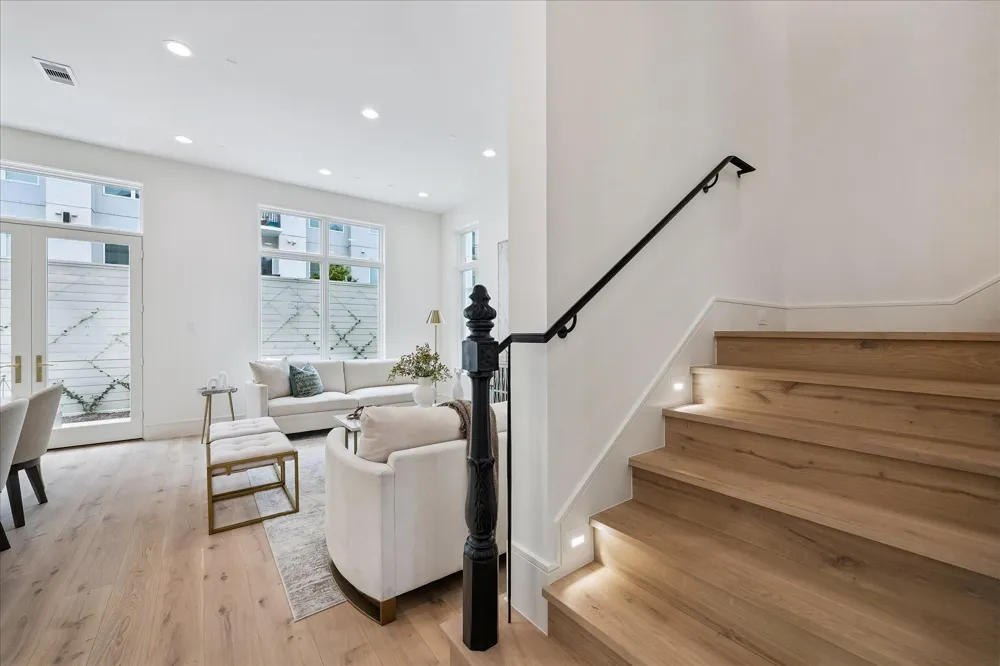13 Wentworth Gate Path Houston, TX 77027