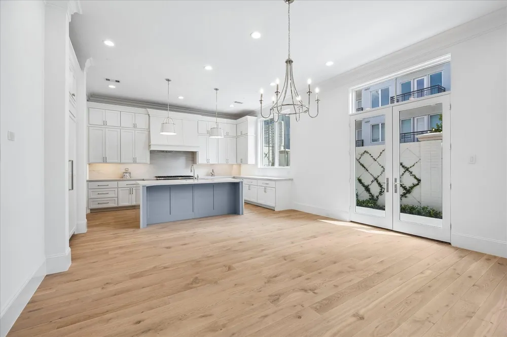 31 Wentworth Gate Path Houston, TX 77027