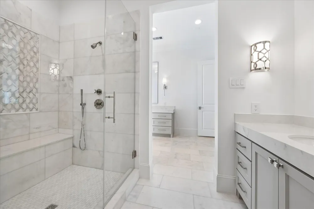 31 Wentworth Gate Path Houston, TX 77027