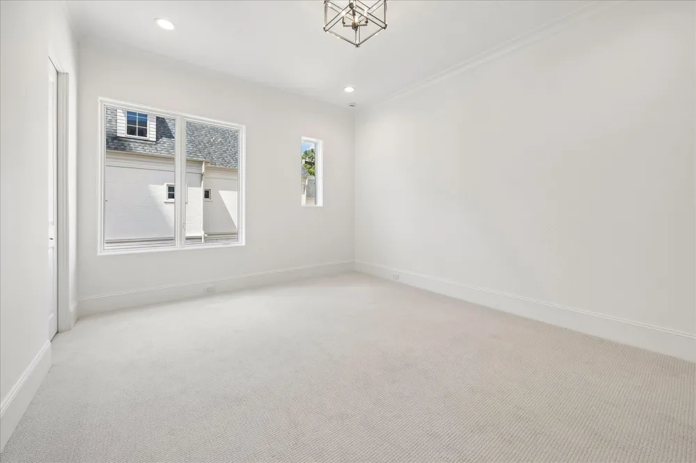31 Wentworth Gate Path Houston, TX 77027