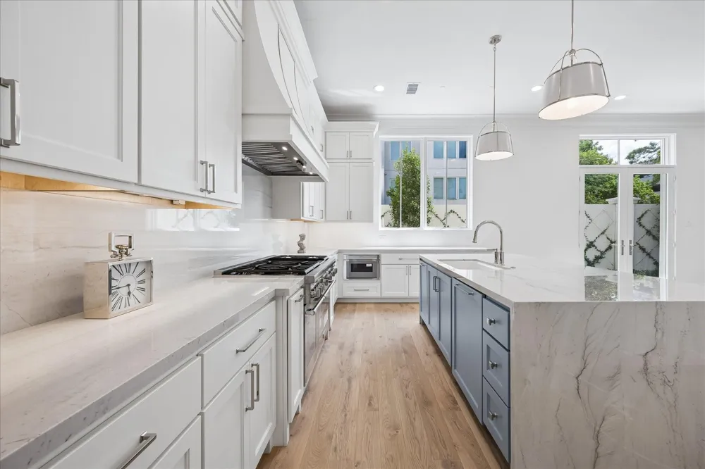 31 Wentworth Gate Path Houston, TX 77027