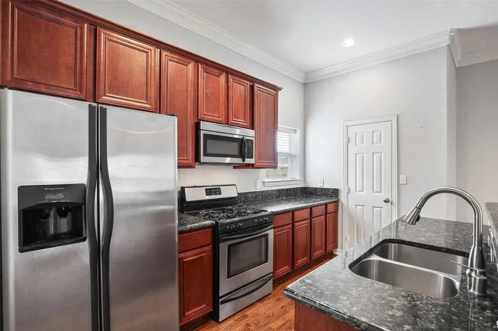 3119 Cedarplaza Lane #303 Dallas, TX 75235